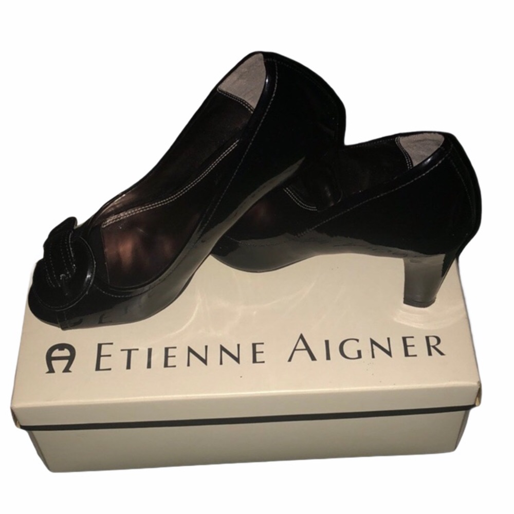 Etienne Aigner black patent leather Day Shoe size 6M